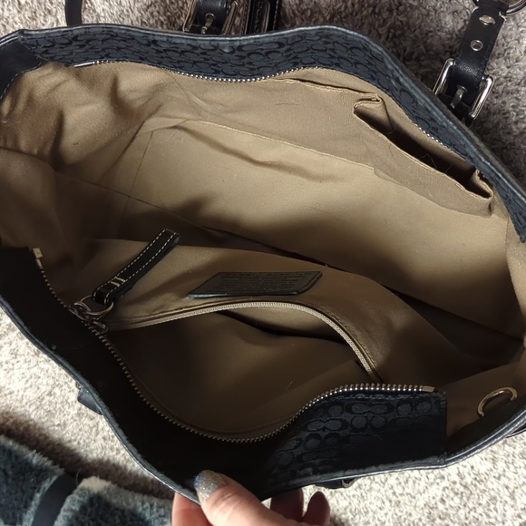 Coach H0878-F12346 Black Tote Purse - Picture 7 of 7